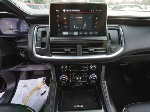 Used 2023 GMC Yukon SLT w/ SLT Premium Package image 26