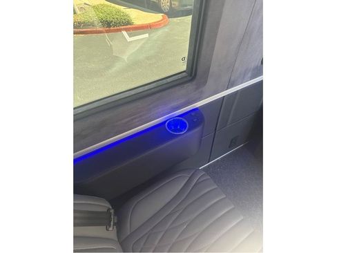 Used 2024 Mercedes-Benz Sprinter 2500 w/ Acoustic Package image 24
