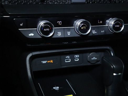 Used 2025 Honda CR-V Sport Touring image 28
