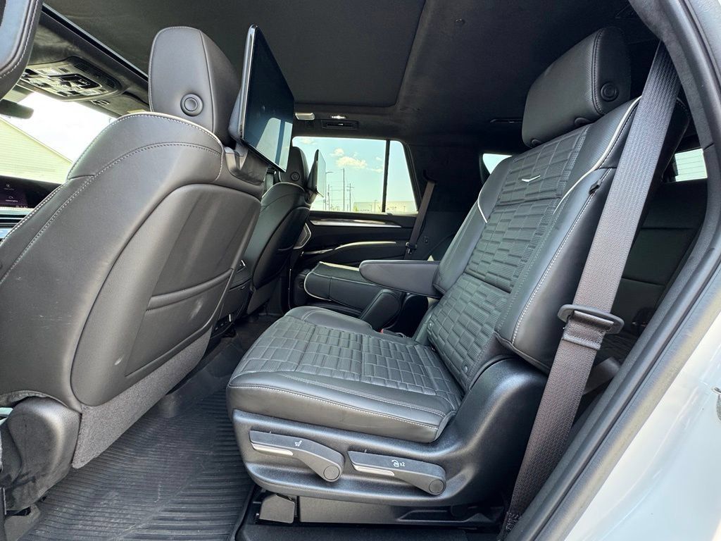 Certified 2025 Cadillac Escalade V w/ LPO, Floor Liner Package AWD/4WD image 34