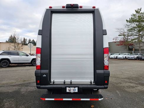New 2024 RAM ProMaster 3500 w/ Delivery Van Package FWD image 5