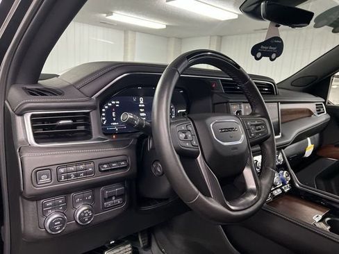 Certified 2024 GMC Yukon Denali Ultimate AWD/4WD image 10