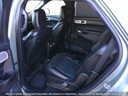 Used 2020 Ford Explorer Limited image 21