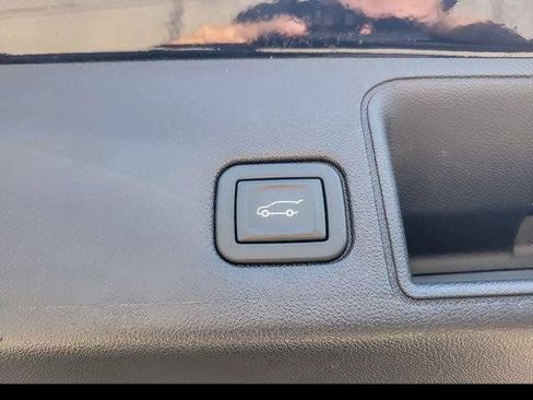 Certified 2023 GMC Terrain SLT w/ LPO, Floor Liner Package FWD image 27