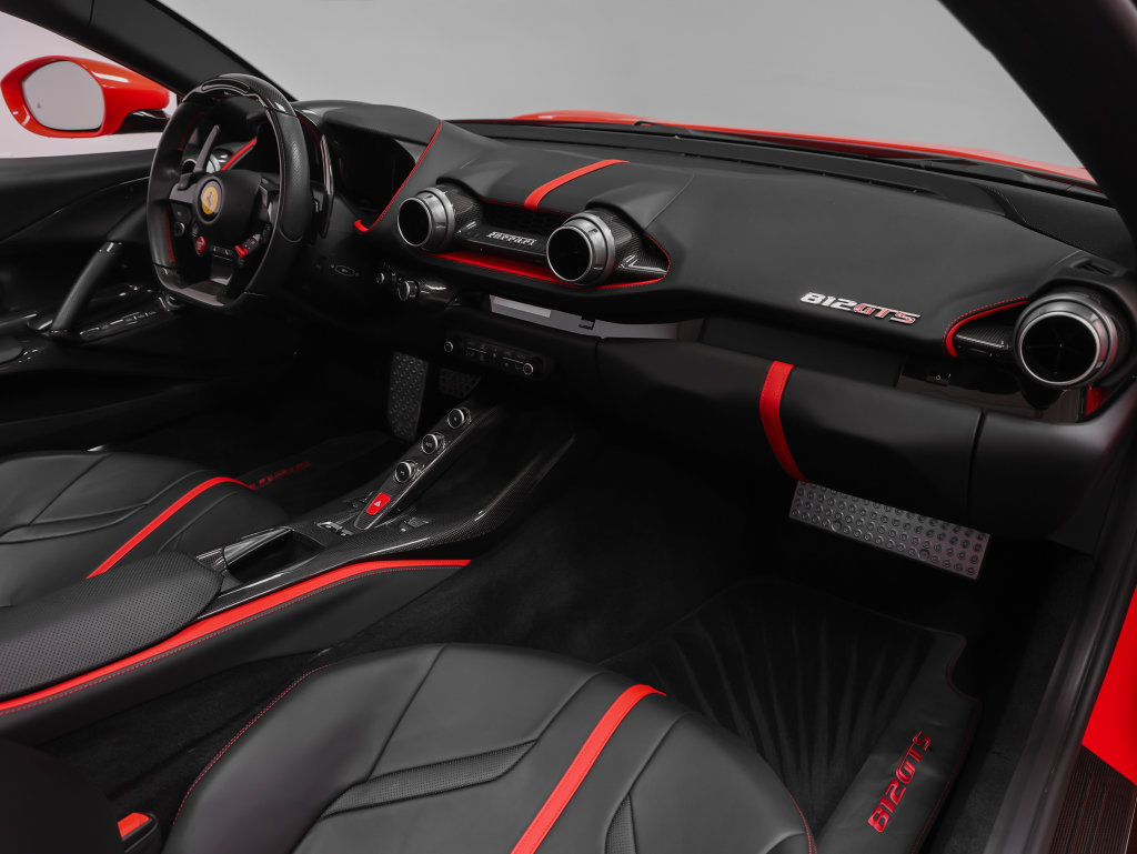 Certified 2023 Ferrari 812 GTS RWD image 37