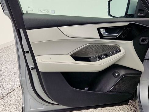 Used 2023 Acura MDX SH-AWD w/ Technology Package image 11