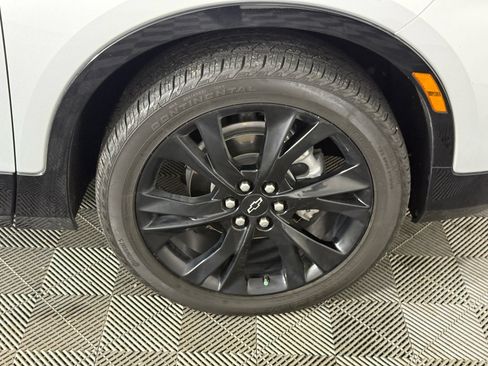 Used 2022 Chevrolet Blazer RS w/ Enhanced Convenience Package image 11