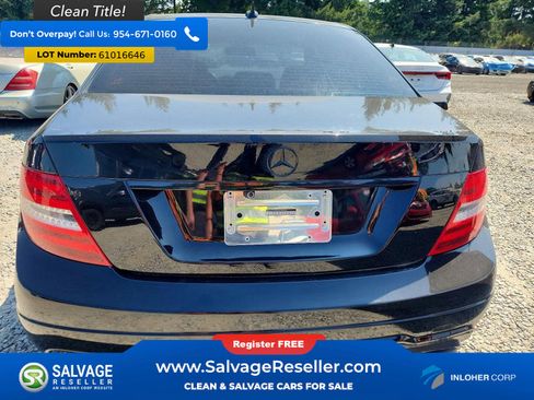 Used 2013 Mercedes-Benz C 250 Sedan image 8