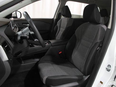 Used 2021 Nissan Rogue SV image 5