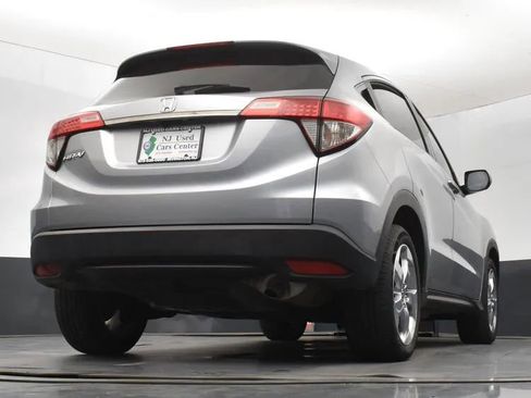 Used 2021 Honda HR-V LX image 13