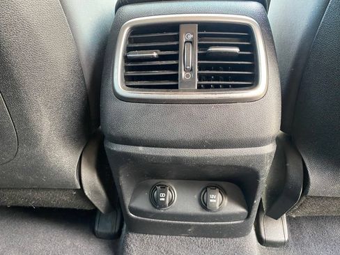 Used 2019 Kia Sorento FWD V6 w/ LX V6 Convenience Package image 35