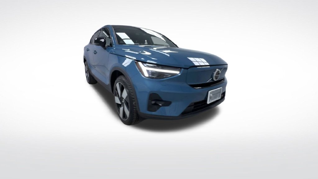 Used 2023 Volvo C40 P8 Recharge Ultimate AWD/4WD image 2