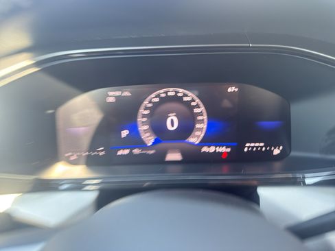 New 2025 Volkswagen Taos S image 11