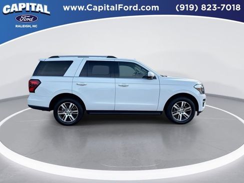 Certified 2024 Ford Expedition Limited image 9