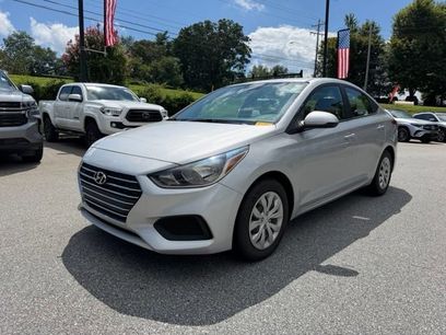 Used 2022 Hyundai Accent SE