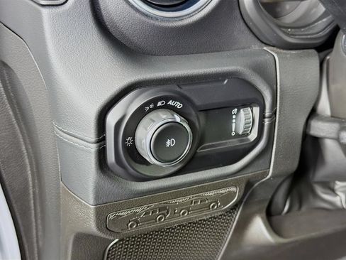 Used 2024 Jeep Wrangler Unlimited Sahara w/ Technology Group AWD/4WD image 39
