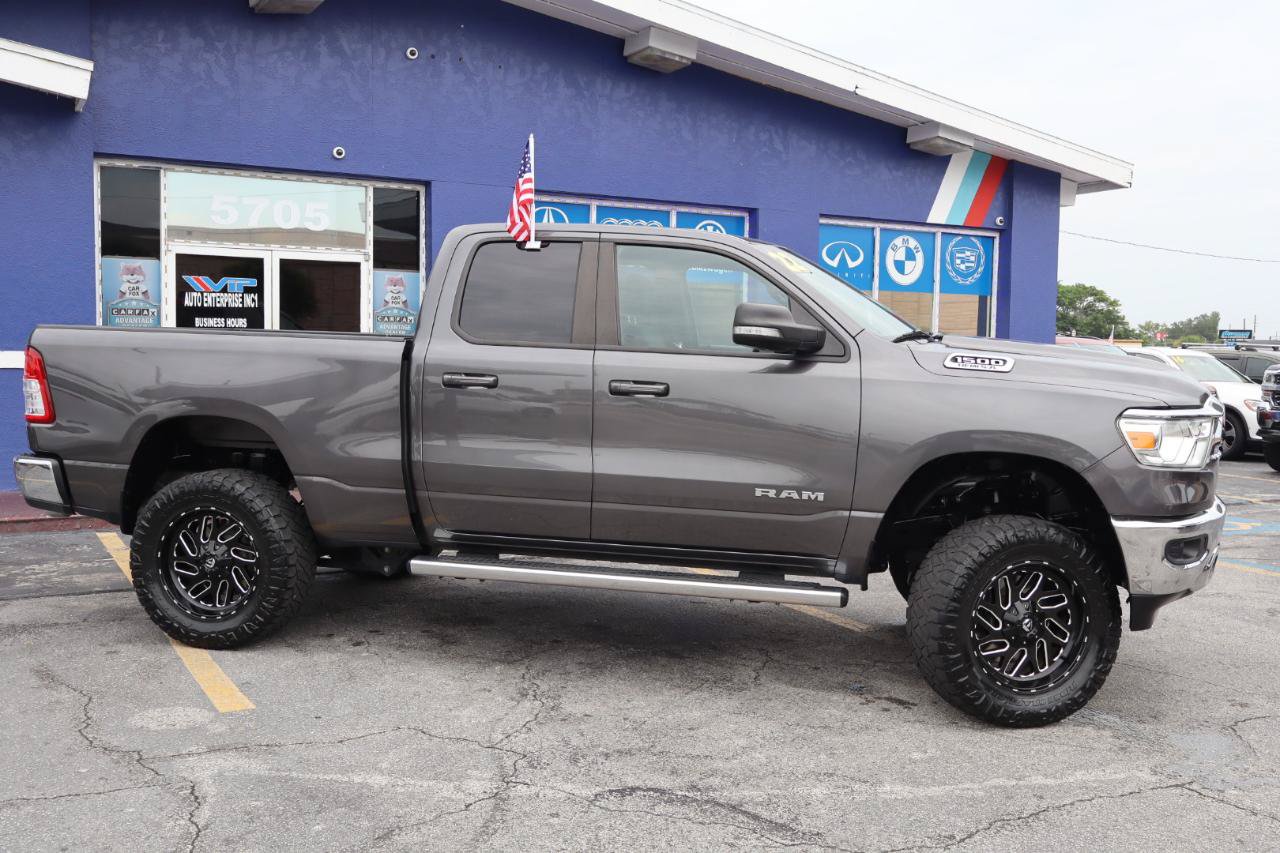 Used 2022 RAM 1500 Big Horn RWD image 4