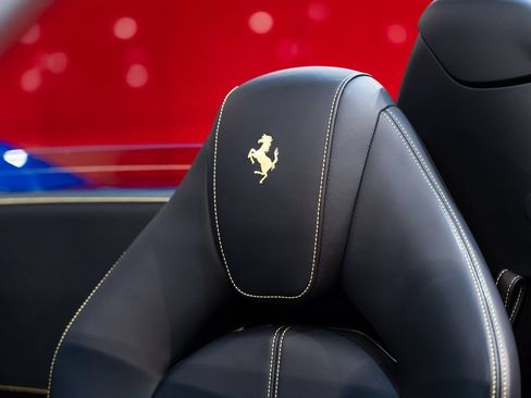Certified 2021 Ferrari F8 Tributo RWD image 6