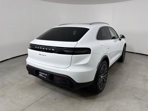 Certified 2025 Porsche Macan 4 Electric image 7