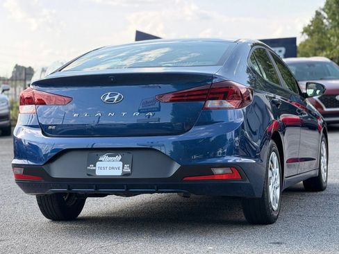 Used 2020 Hyundai Elantra SE FWD image 5