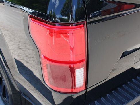 Used 2018 Ford F150 XLT w/ Equipment Group 302A Luxury AWD/4WD image 10