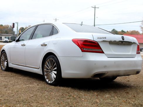 Used 2016 Hyundai Equus Signature image 3