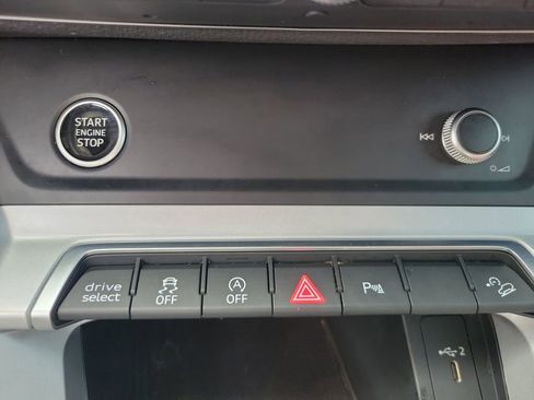 Used 2021 Audi Q3 2.0T Premium w/ Convenience Package image 22