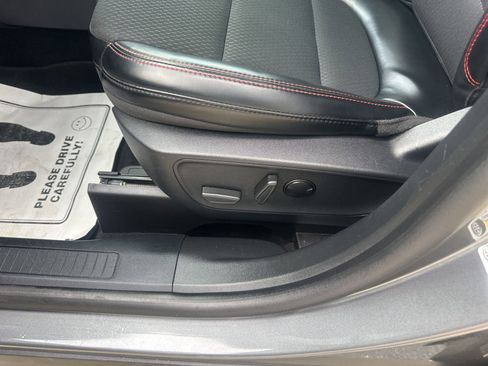 Used 2025 Ford Escape ST-Line FWD image 19