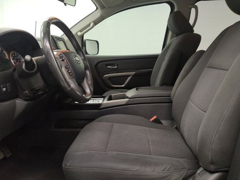 Used 2015 Nissan Titan SV w/ SV Value Truck Package AWD/4WD image 17
