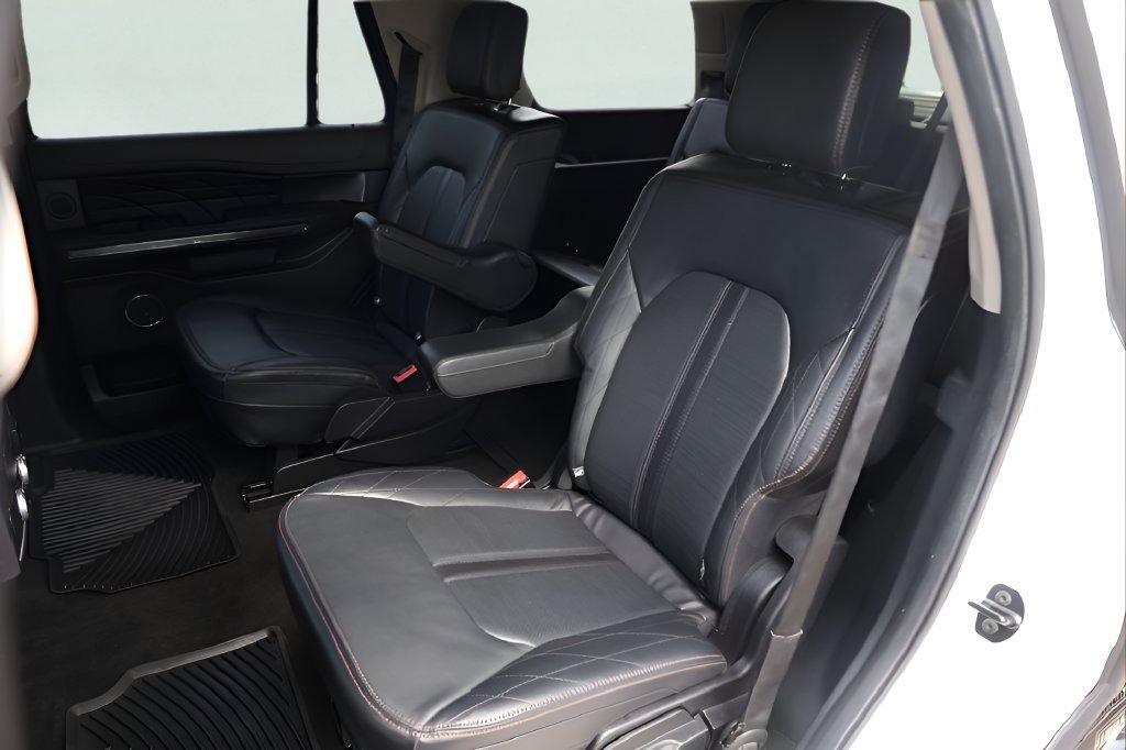 Used 2021 Ford Expedition Platinum RWD image 25