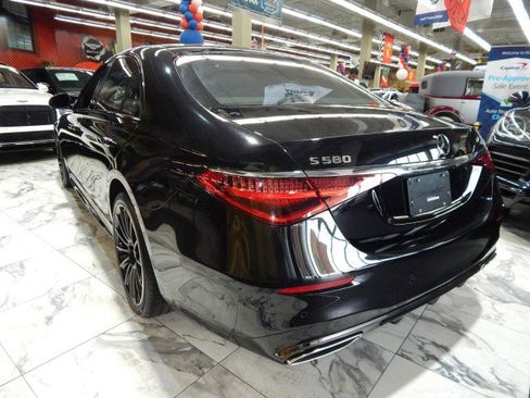 Used 2023 Mercedes-Benz S 580 4MATIC Sedan w/ AMG Line image 9