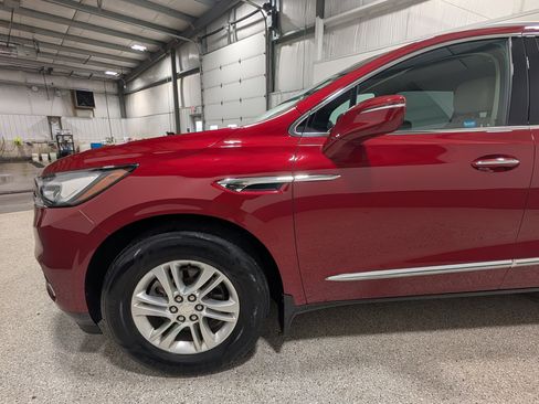 Used 2019 Buick Enclave Premium AWD/4WD image 7