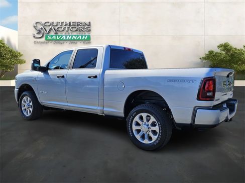 New 2026 RAM 2500 Big Horn AWD/4WD image 3