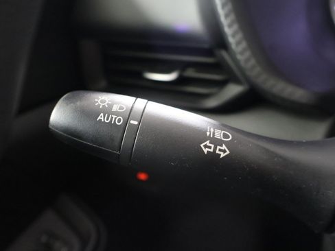 Used 2024 Nissan Sentra S image 33