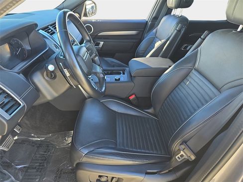 Certified 2023 Land Rover Discovery HSE R-Dynamic image 17