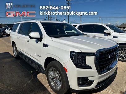 Used 2023 GMC Yukon XL SLT w/ SLT Premium Package