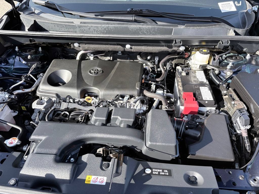Used 2024 Toyota RAV4 XLE FWD image 26