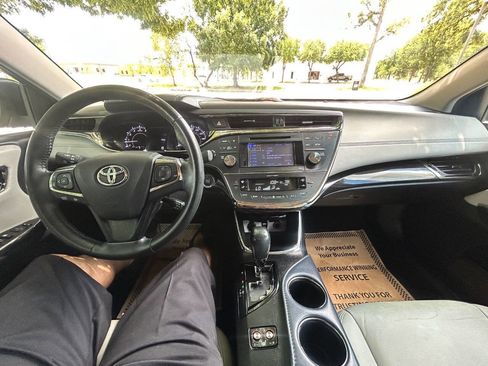 Used 2014 Toyota Avalon XLE Premium FWD image 16