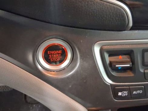 Used 2021 Honda Pilot Special Edition image 33