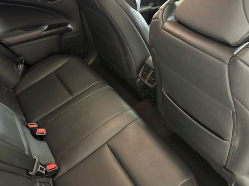 Used 2019 Lexus UX 250h F Sport AWD/4WD image 30
