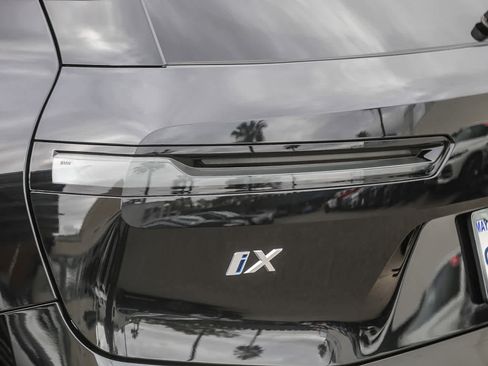 Used 2025 BMW iX xDrive50 w/ Premium Package image 7