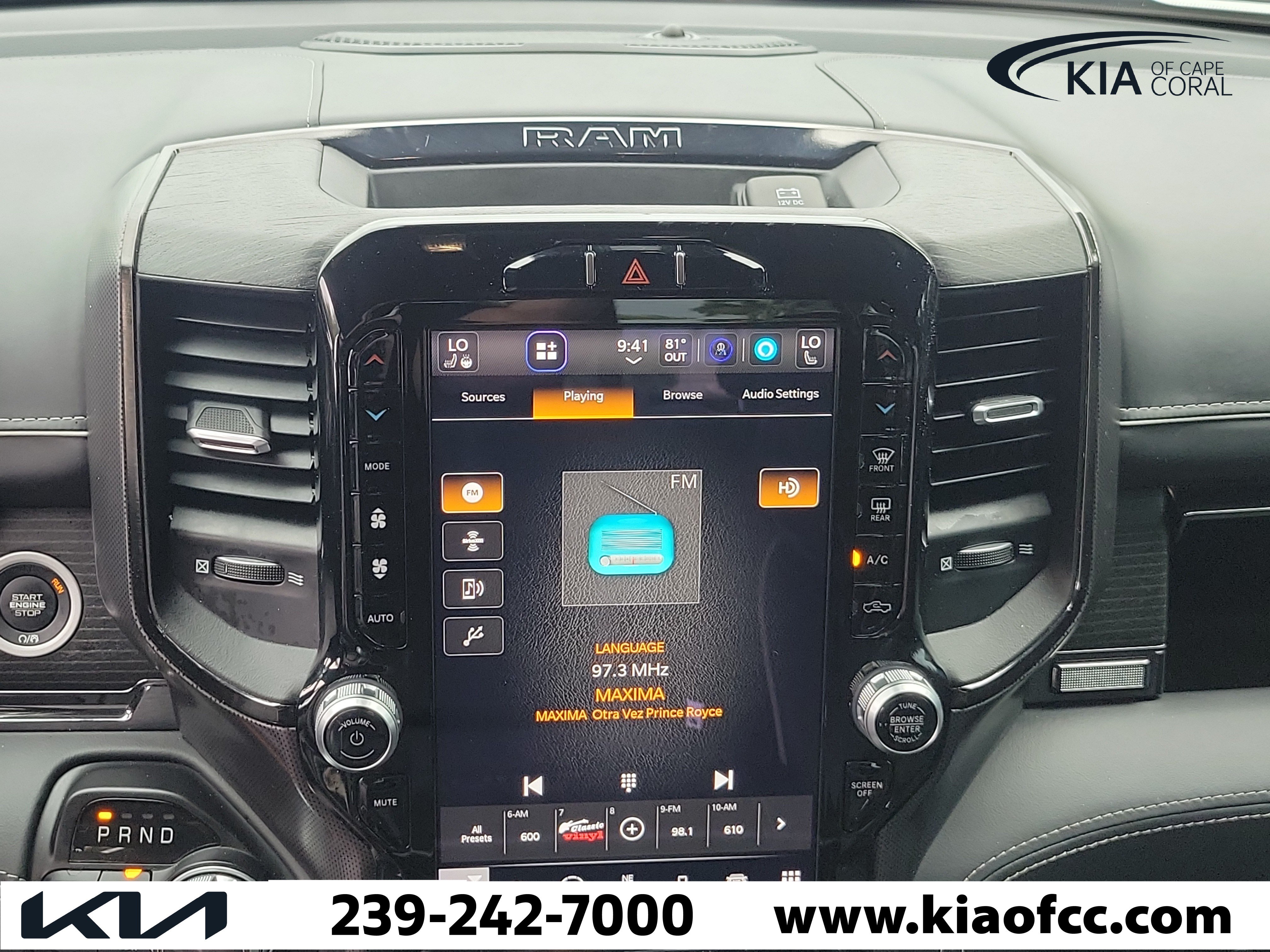 Used 2022 RAM 1500 Limited w/ Body Color Bumper Group AWD/4WD image 18