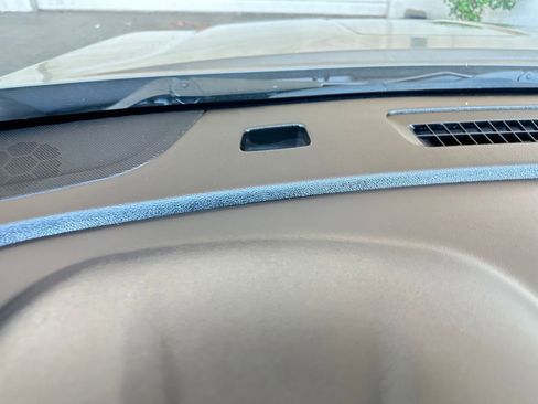 Used 2024 GMC Terrain SLT image 34