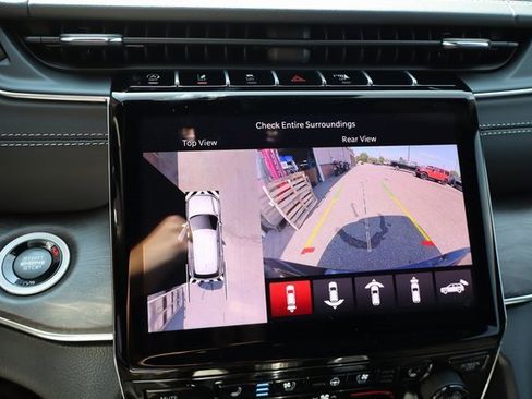 New 2025 Jeep Grand Cherokee Overland w/ Adv Protech Group III image 22