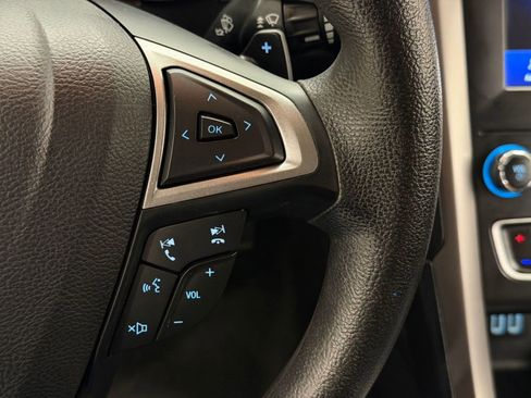 Used 2019 Ford Fusion SE FWD image 24