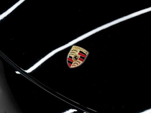 Used 2005 Porsche 911 Carrera S RWD image 15
