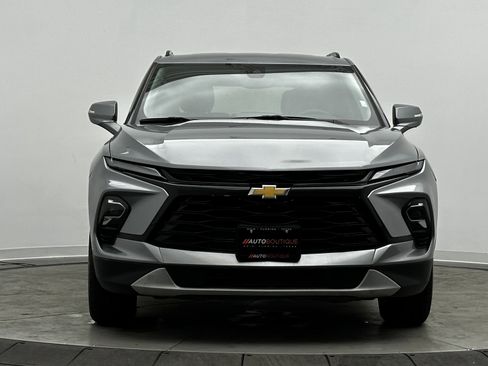 Used 2024 Chevrolet Blazer LT w/ Sound & Technology Package image 2