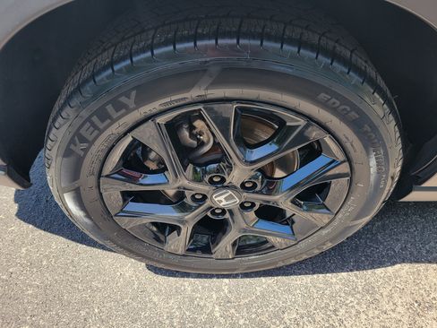 Used 2025 Honda HR-V Sport image 34