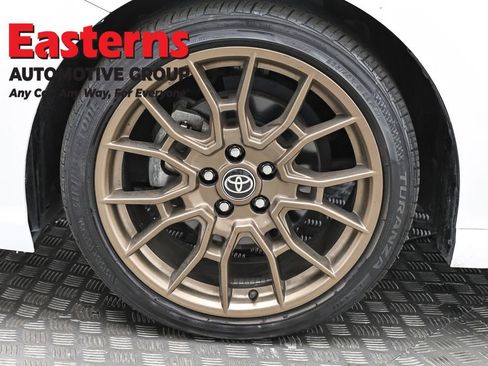 Used 2023 Toyota Camry SE AWD/4WD image 32