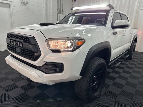 Used 2019 Toyota Tacoma TRD Pro image 4